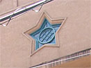 1928ビル--星型窓